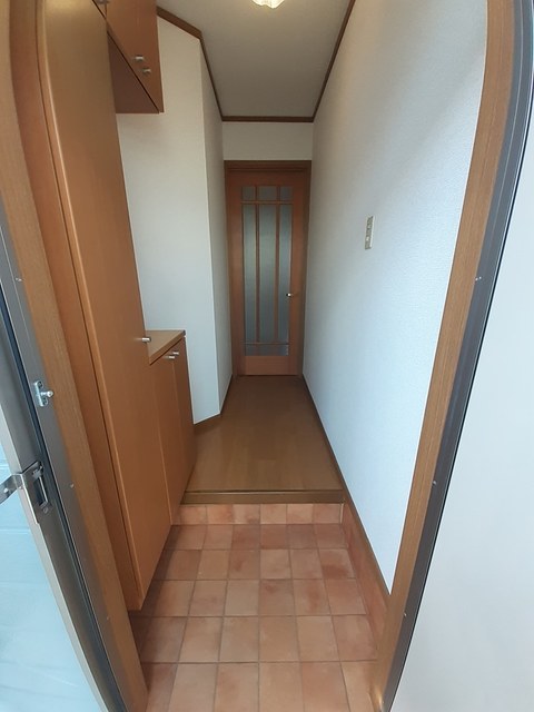 クローバーハウス 玄関