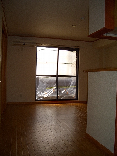 アウローラ リビング