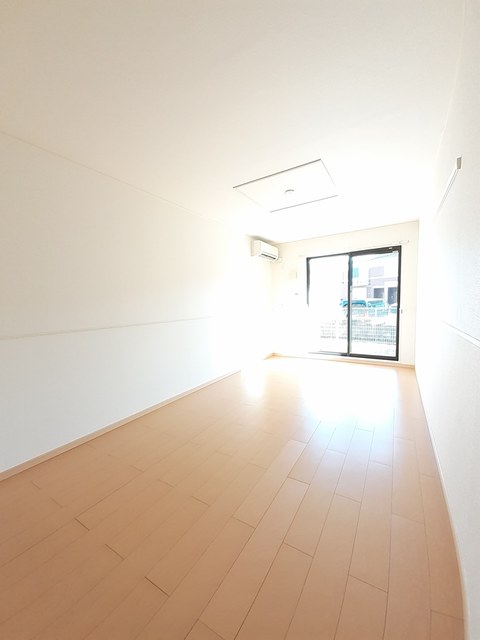 ジョリ－パ－トナ－ リビング