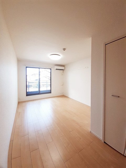 ディアコート　大宮 リビング