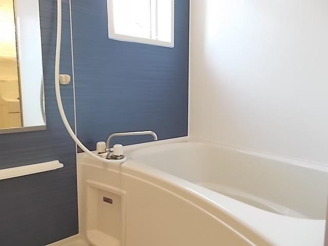 ユタカハイツ加賀田Ｂ棟 風呂画像