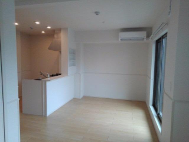 ストロベリーハイツ リビング