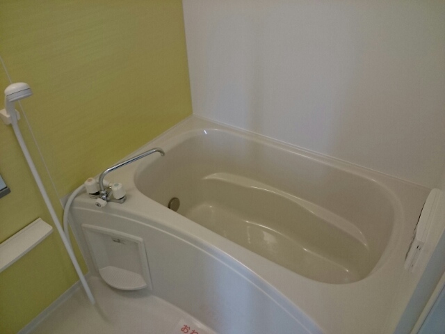 シンフォニア・マキ 風呂画像