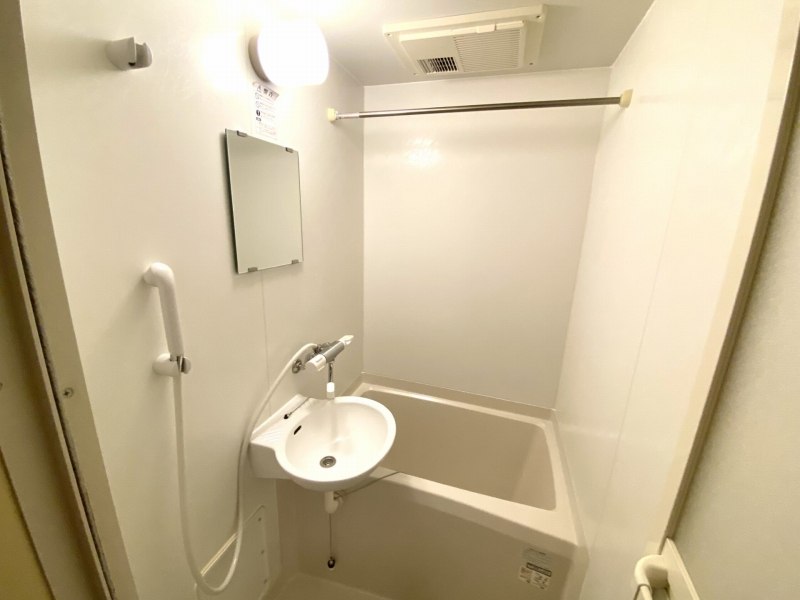 レオパレスグリーンフォレストＢ 風呂画像