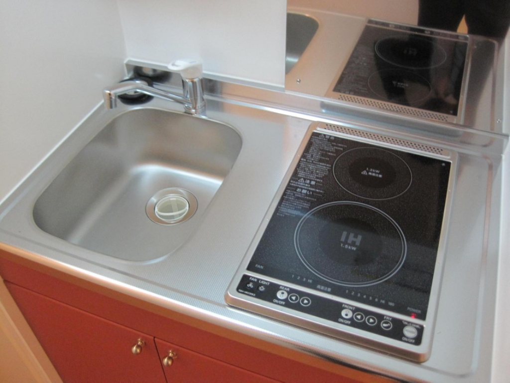 レオパレスコスモガーデン キッチン