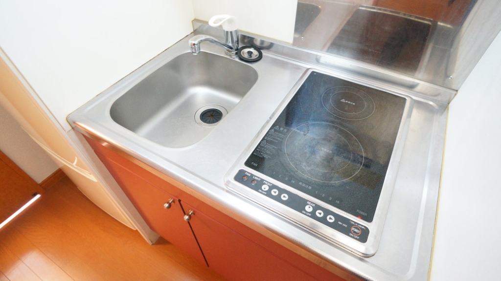 レオパレスＦｕｍｉｎ キッチン