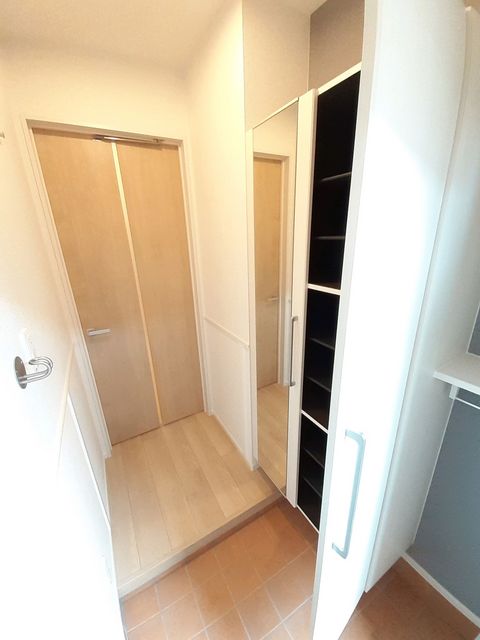 グレイスフルⅢ 玄関