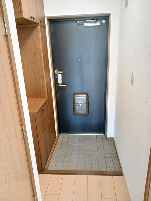 リブェール宝塚Ⅱ 玄関