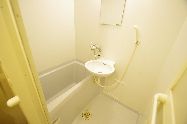 レオパレス東岸和田 風呂画像