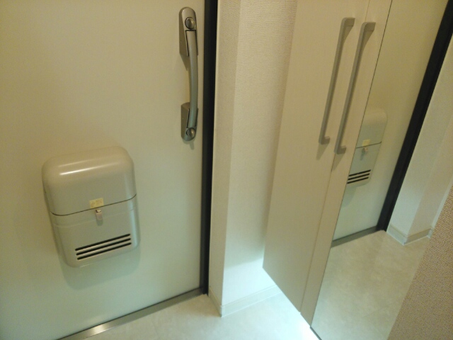 プラージュ堺 玄関