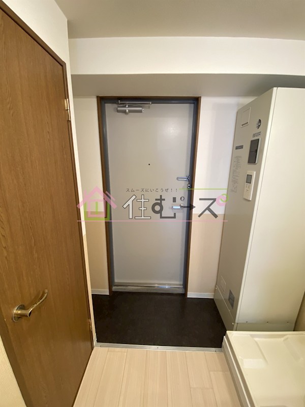 フォレスト西道頓堀 玄関