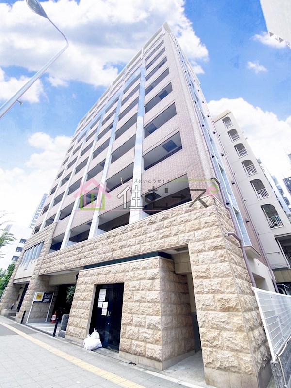 プレサンス難波OCAT前 外観