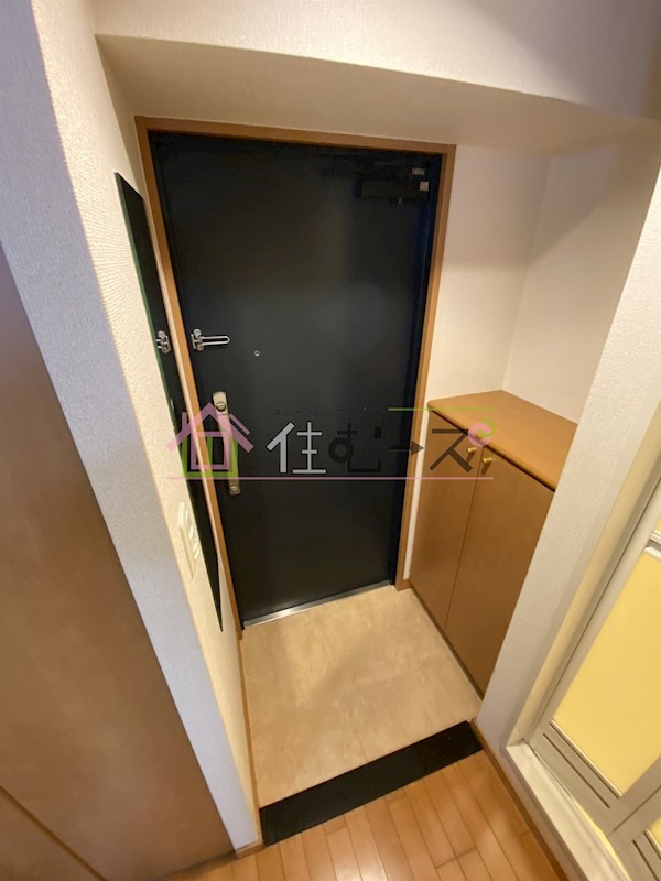 プレサンス難波OCAT前 玄関