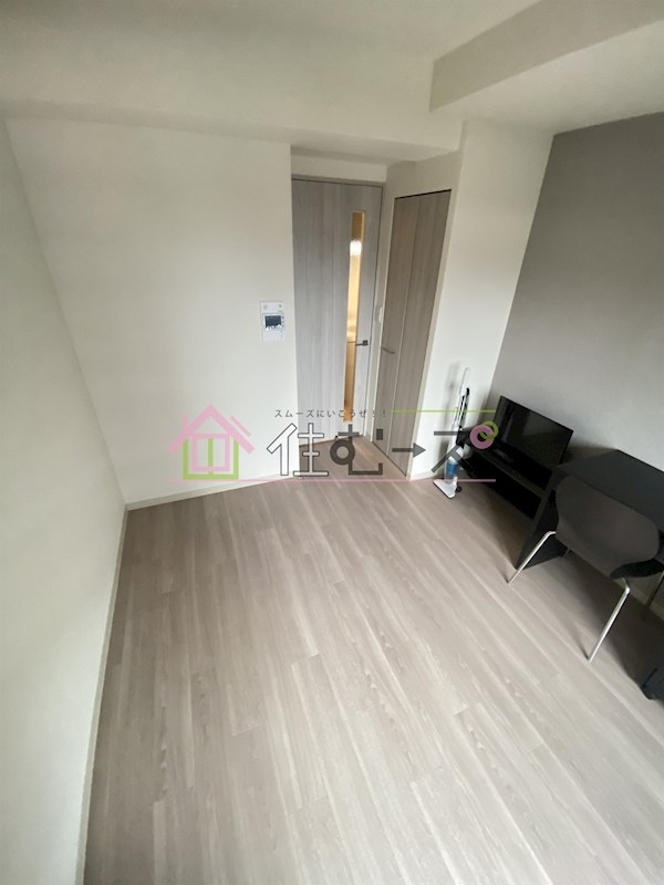 ファステート難波ミライズ リビング