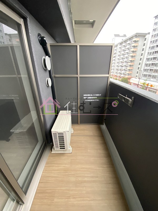 ファステート難波ミライズ ベランダ