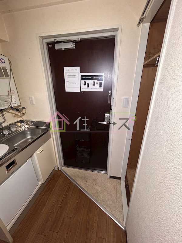 プレステア九条 玄関