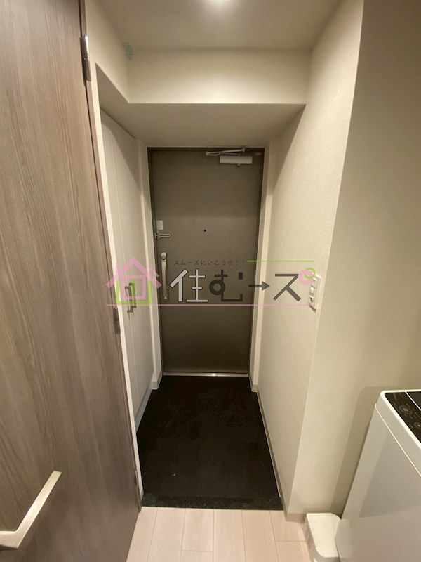 ファステート難波ミライズ 玄関