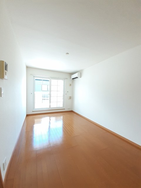 ブライトヒルズＡ リビング