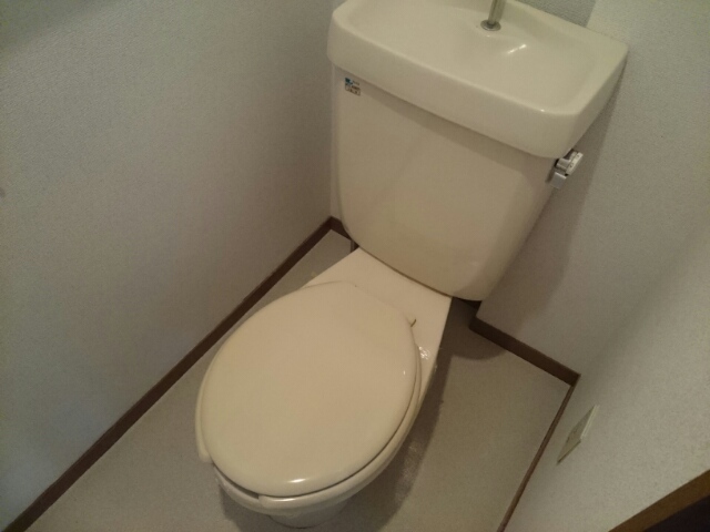 シャンパ－ニュ１番館 その他4