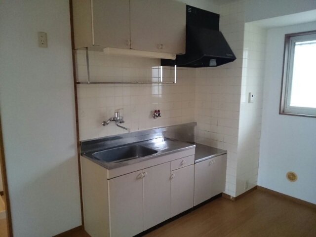 シャンパ－ニュ１番館 キッチン