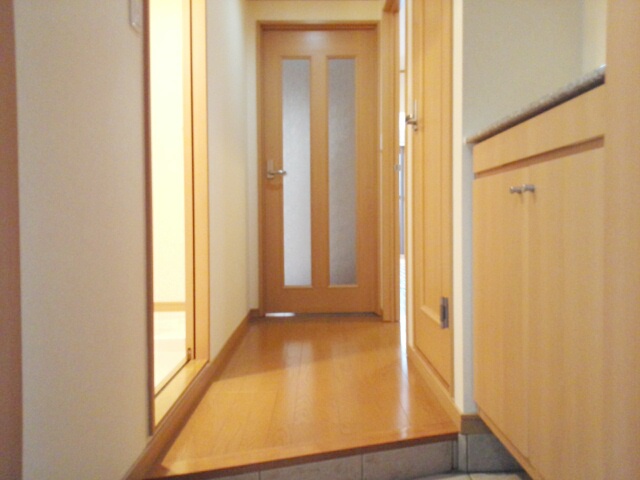 ラ・プラージュ 玄関