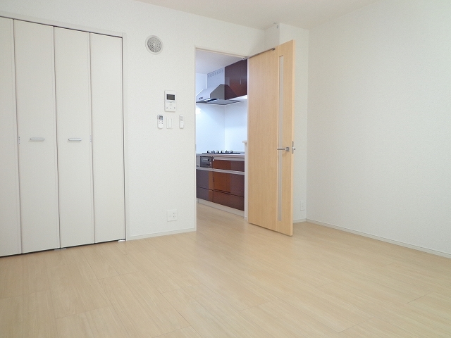 カメリア　Ｙ リビング