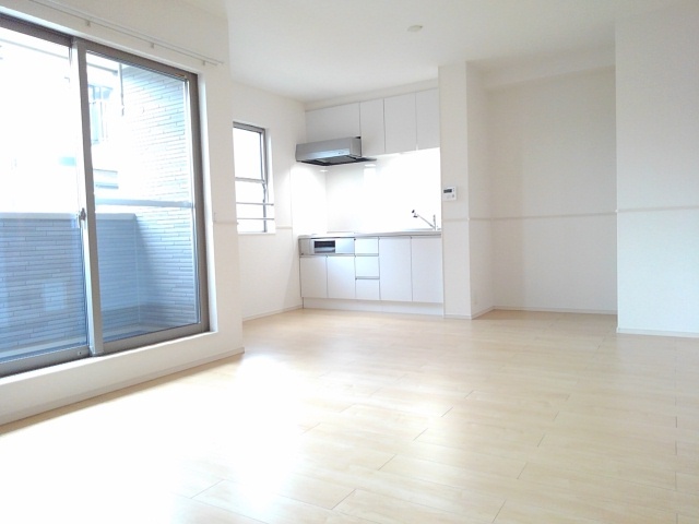 カーサ　クローバー リビング