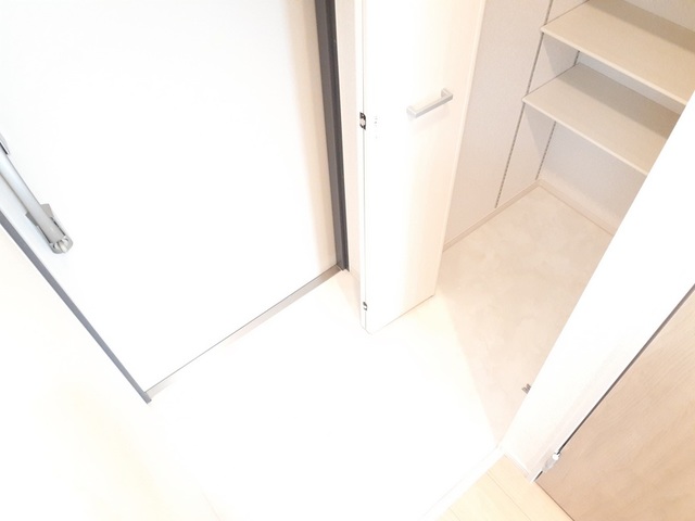 サニーレジデンス　高槻 玄関