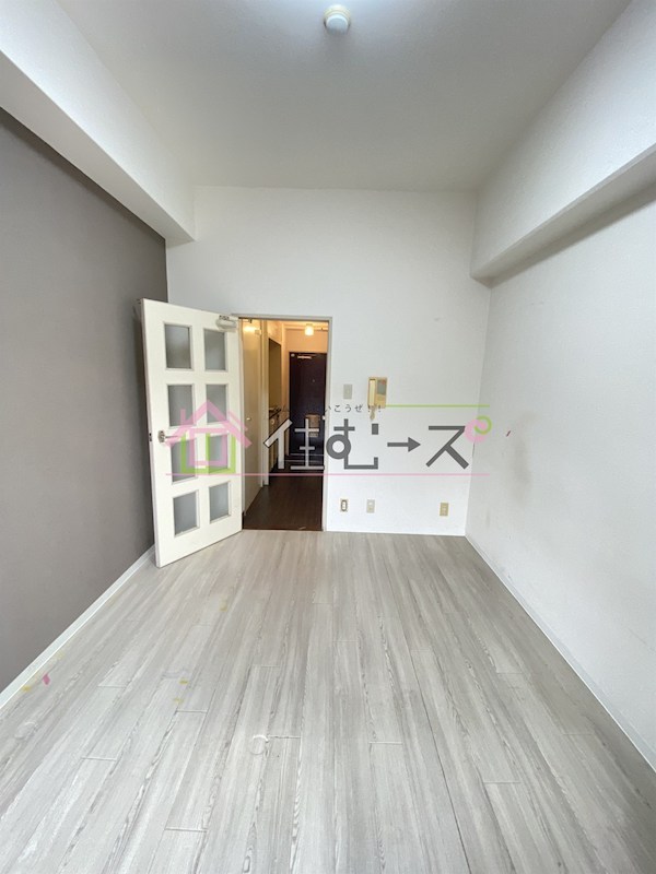 リアライズ西淡路 リビング