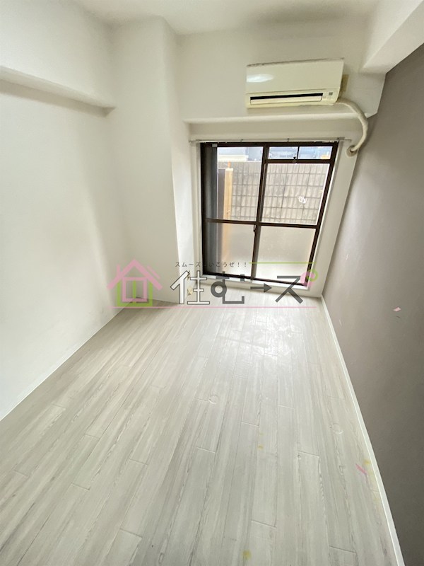 リアライズ西淡路 ベッドルーム