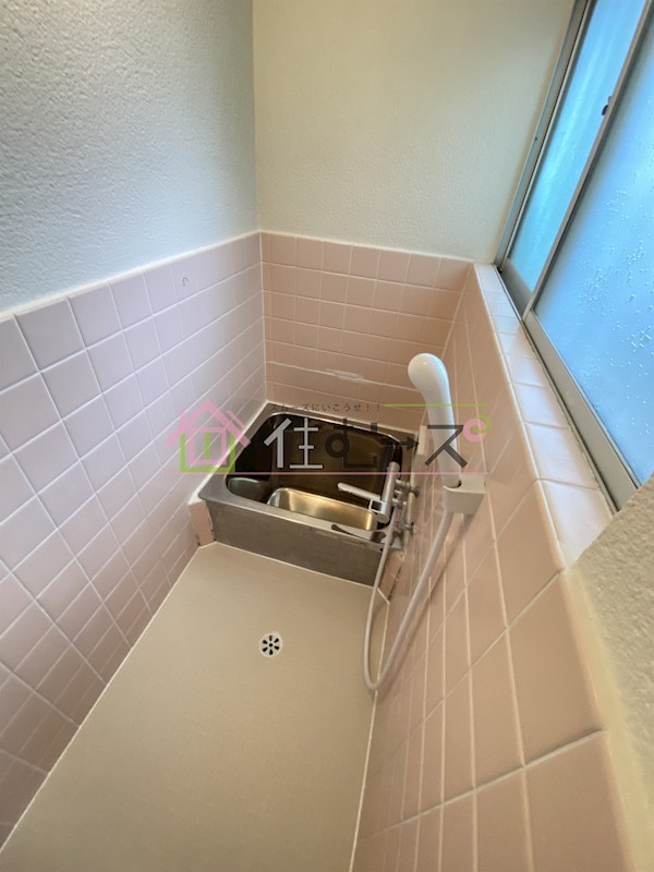 東淀川区下新庄5-2-15テラス 風呂画像