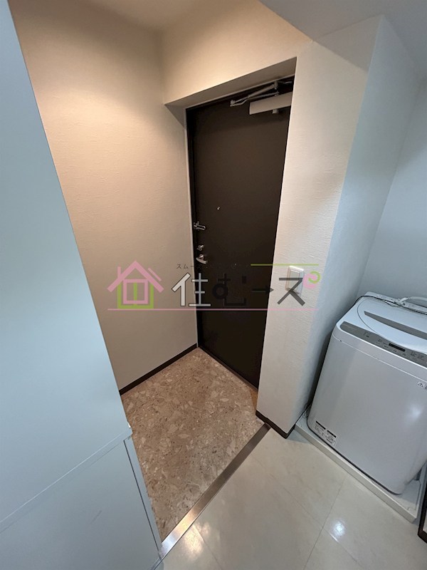 コスモ新大阪 玄関