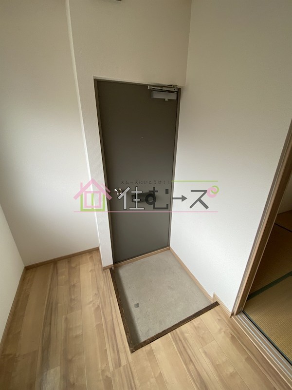 親交テラス相川 玄関