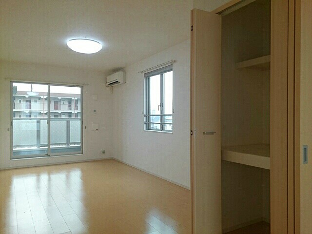 シャン・ド・フルール　Ⅰ リビング