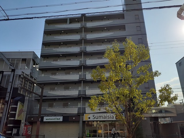 アーデル・ブルク 外観