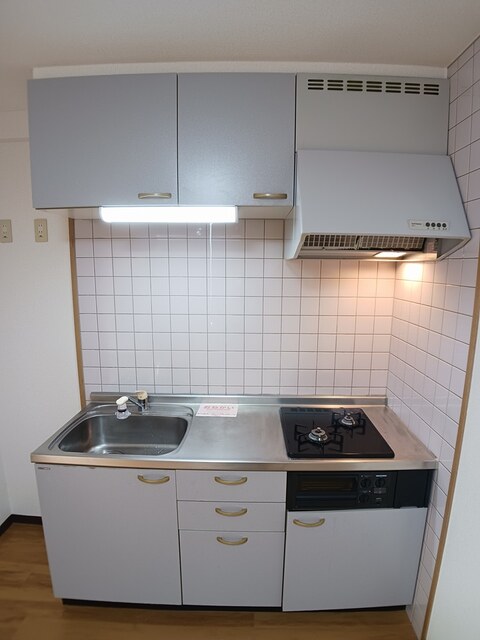 アーデル・ブルク キッチン