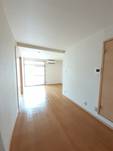 メゾンラメールⅡ リビング