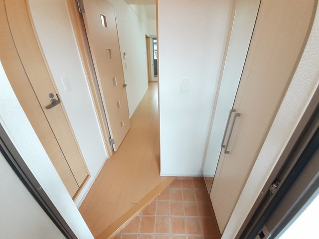 リッジライン東 玄関