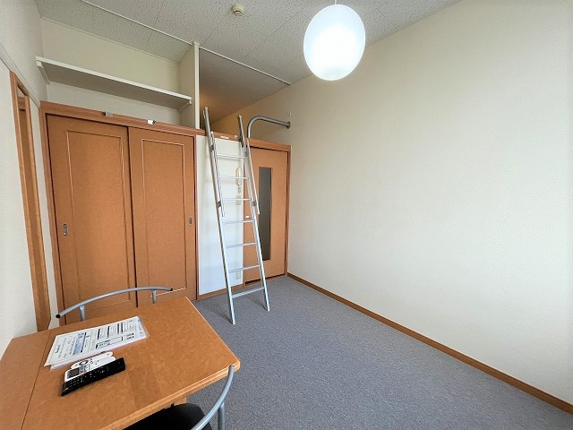 レオパレスＡ＆Ｒ ベッドルーム