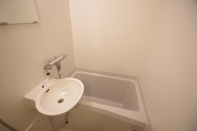 レオパレス大宮 風呂画像