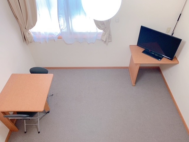 レオパレスＣＯＺＹ リビング