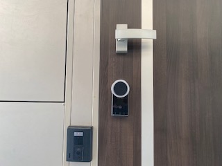 クレイノ浪華Ⅵ 玄関