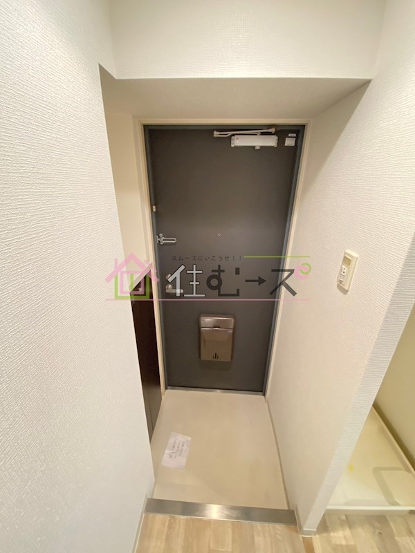 SWISS難波西 玄関