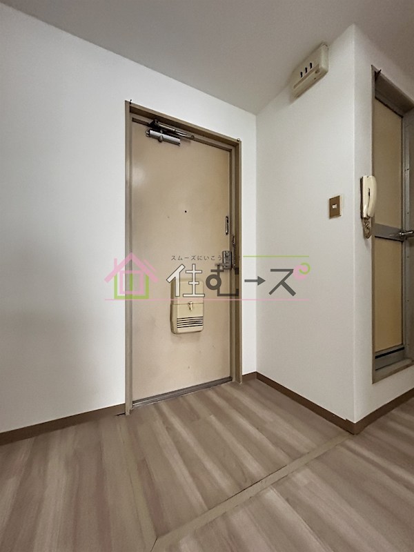 サン泉ハイツ 玄関