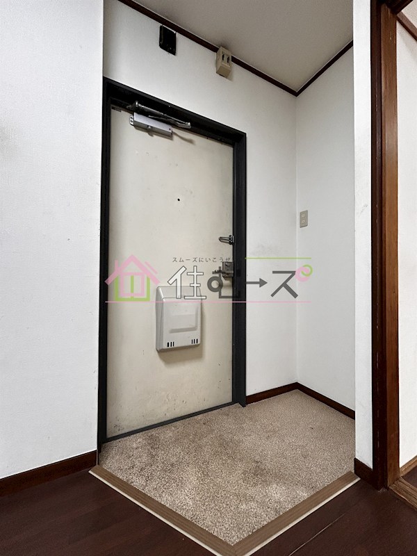 ロータスハイツ 玄関