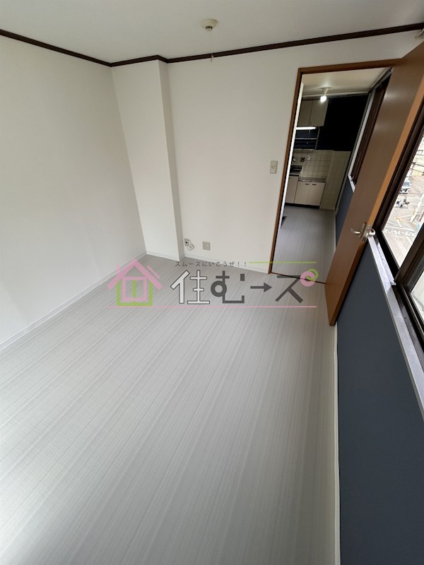 上汐泉本ビル リビング