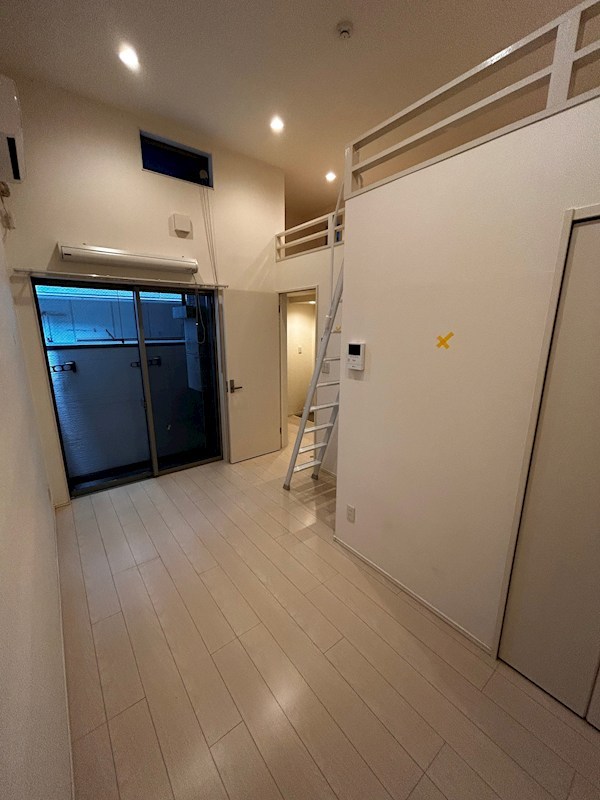 ESOLA ベッドルーム