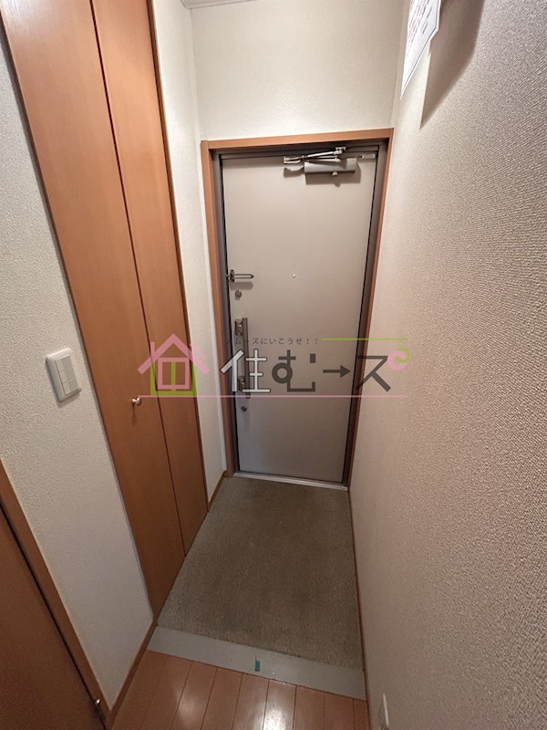 フラット桃ヶ池 玄関