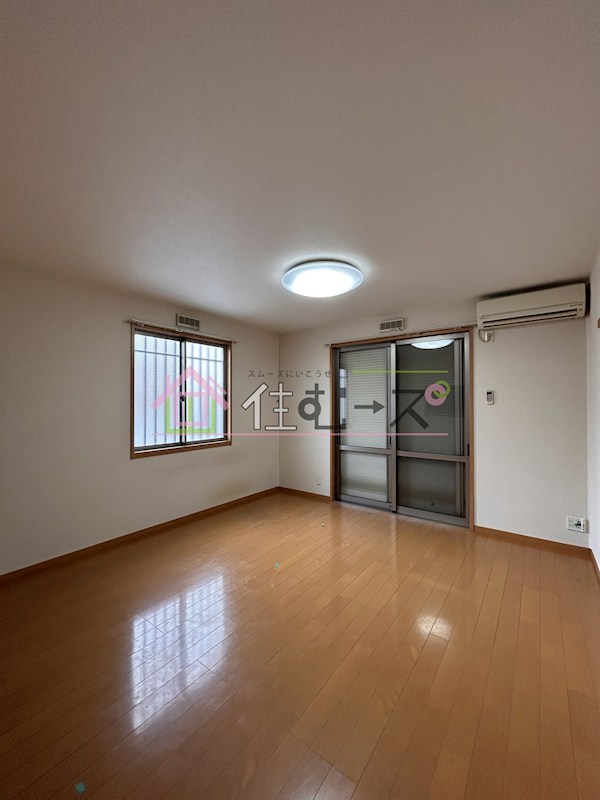 フラット桃ヶ池 ベッドルーム