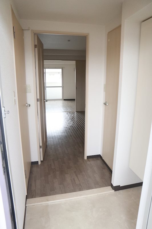 エバーヒルズN 玄関